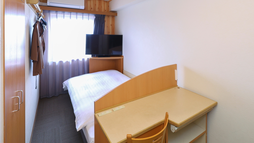 エコノミーB【禁煙・喫煙あり】(120×;195センチ)約14平米デスクタイプバス・シャワーなし