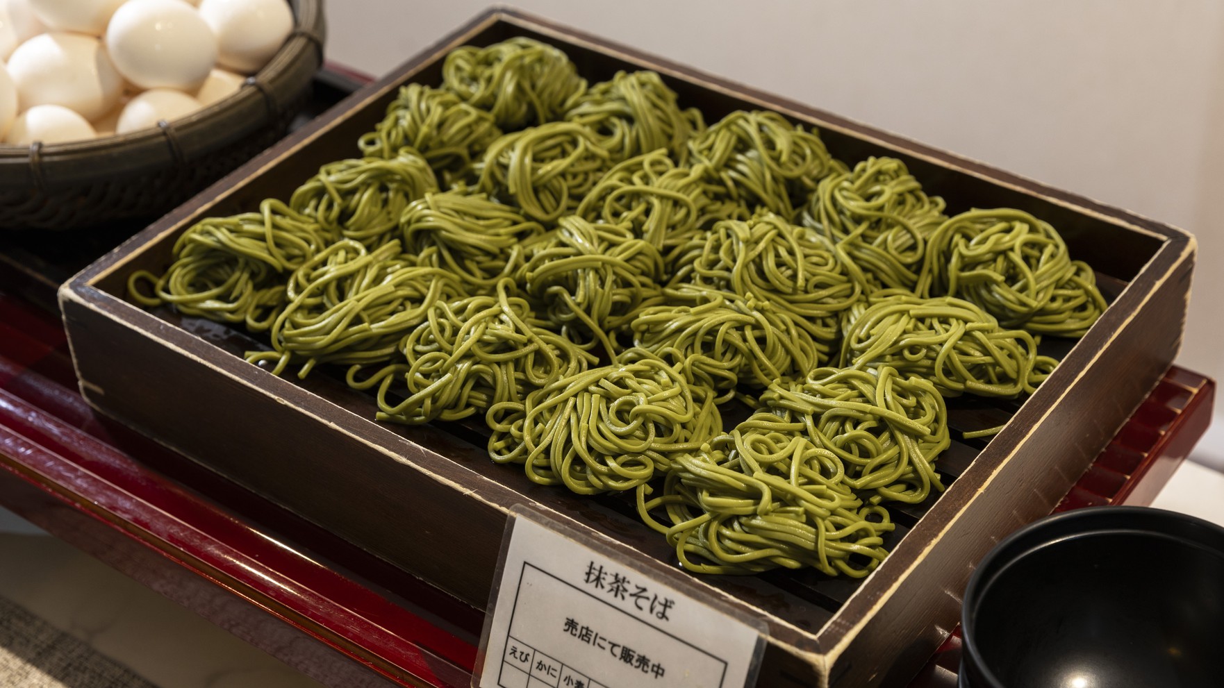 名物「茶そば」静岡らしいお蕎麦です