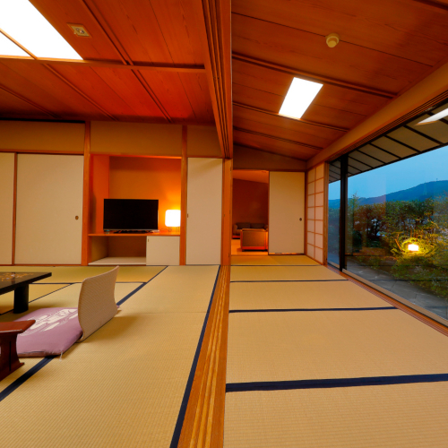 Ureshino Onsen Taishouya Ideally located in the Ureshino area, Ureshino Onsen Taishouya promises a relaxing and wonderful visit. The property offers a wide range of amenities and perks to ensure you have a great time. Take ad