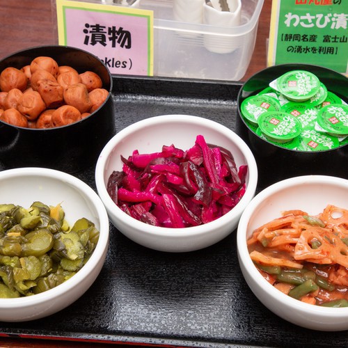 【朝食】漬け物_わさひ？漬け
