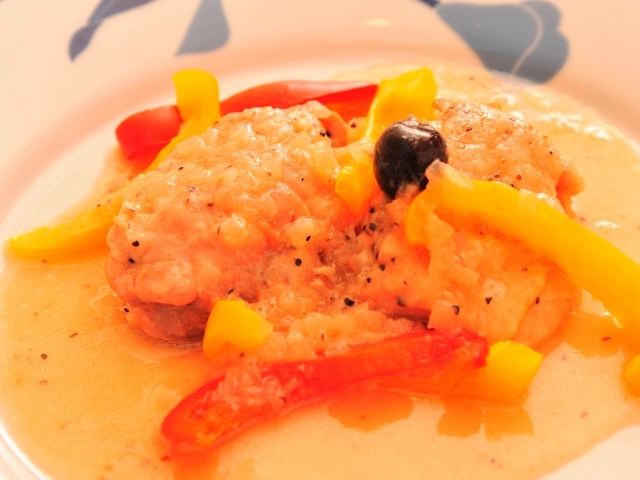 酸味の利いたソースがおいしいカチャトーラ