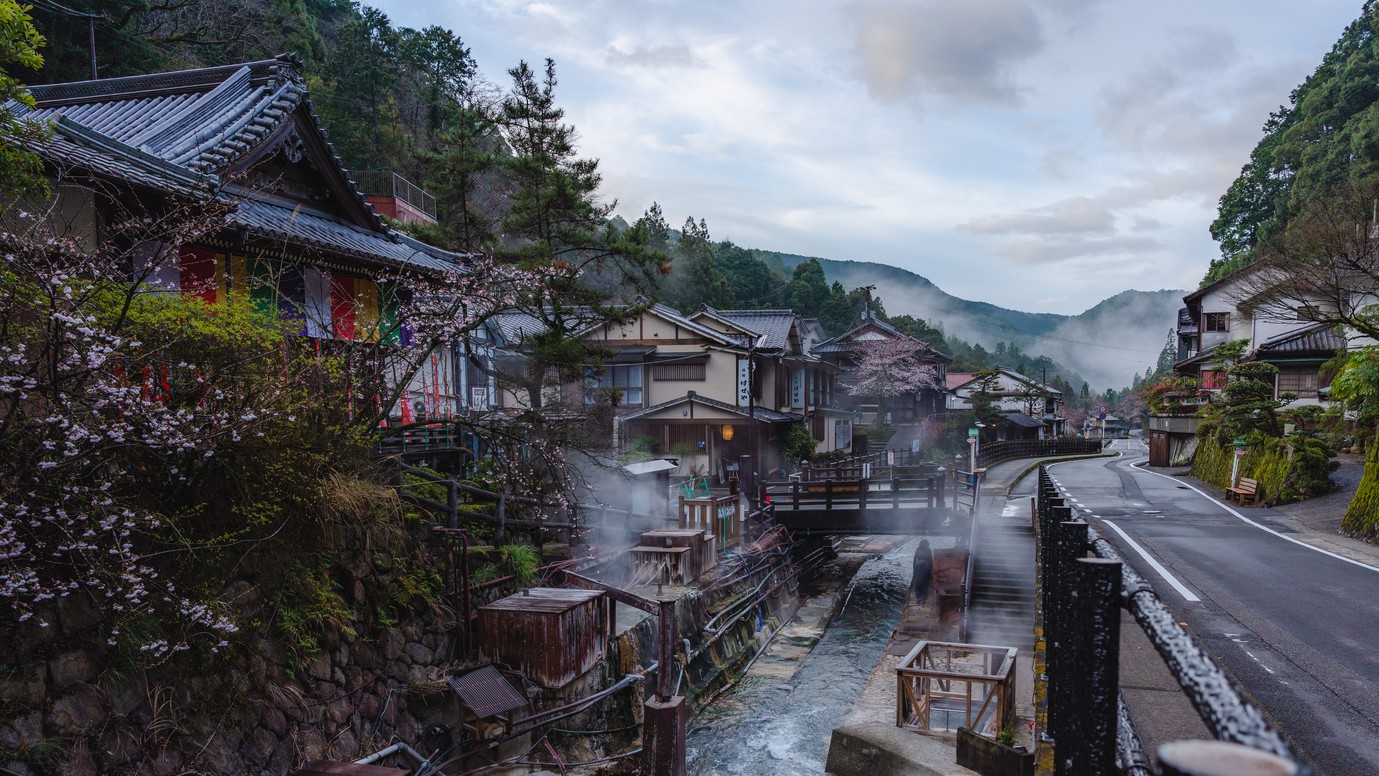 近隣観光地「つぼ湯」