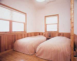 ロフト付き洋室