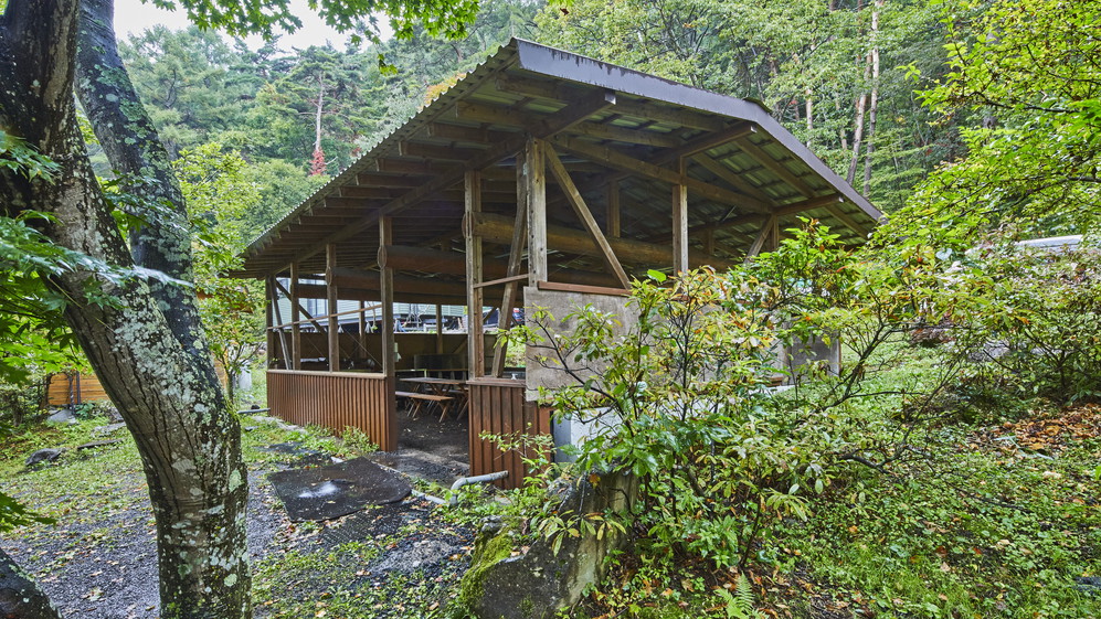 大自然の中でBBQ♪屋根付きBBQハウスがあるので雨でも大丈夫！