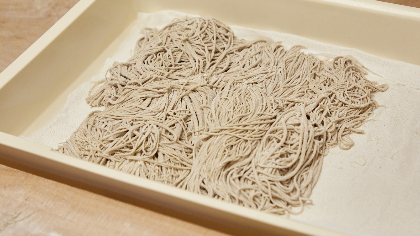 館主自ら打つ蕎麦は天狗温泉名物のひとつです。ぜひご賞味ください。