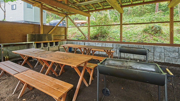 大自然の中でBBQ♪屋根付きBBQハウスがあるので雨でも大丈夫！