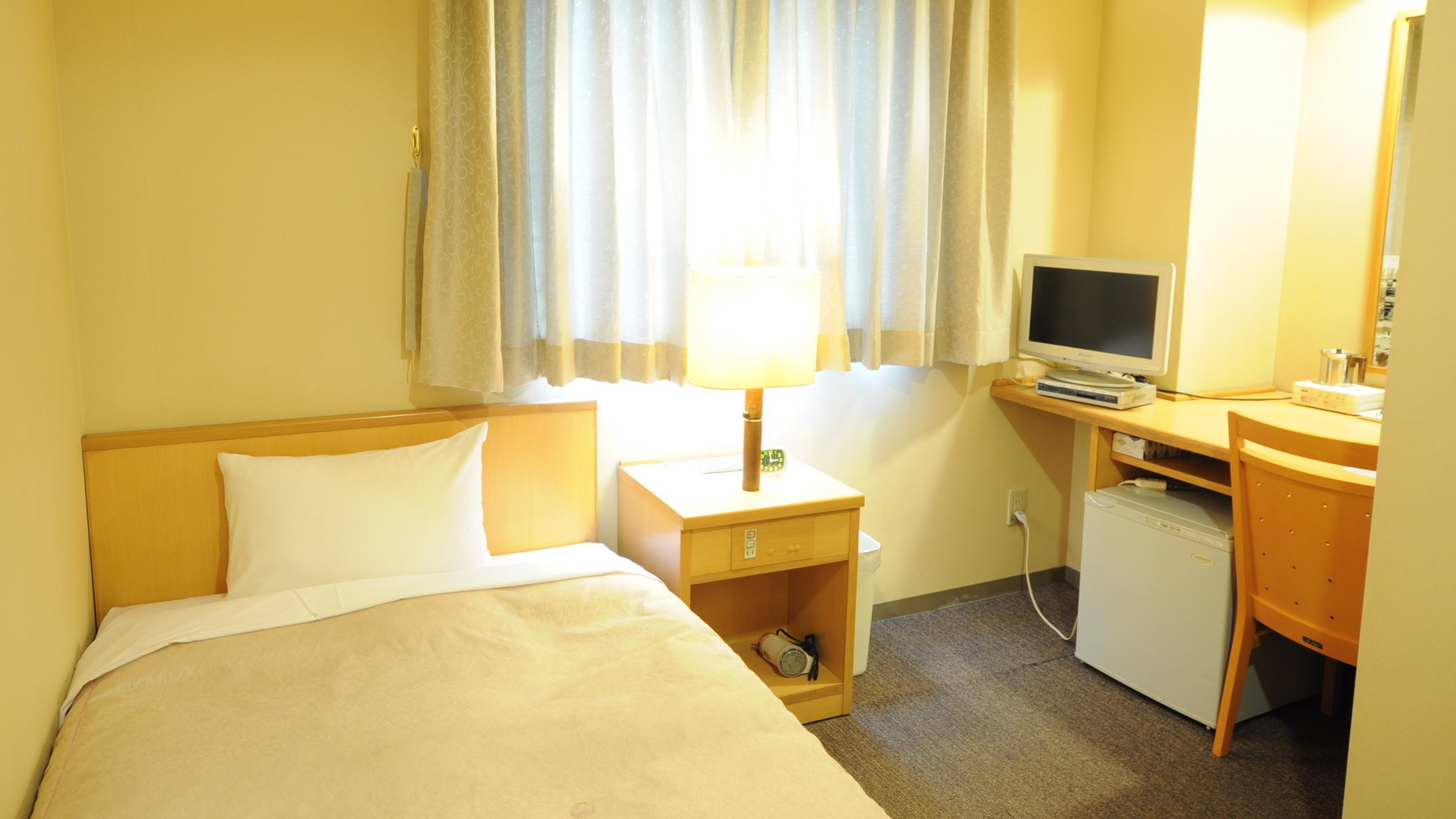 Aioi Station Hotel Aioi Station Hotel is perfectly located for both business and leisure guests in Hyogo. The property offers guests a range of services and amenities designed to provide comfort and convenience. Free Wi