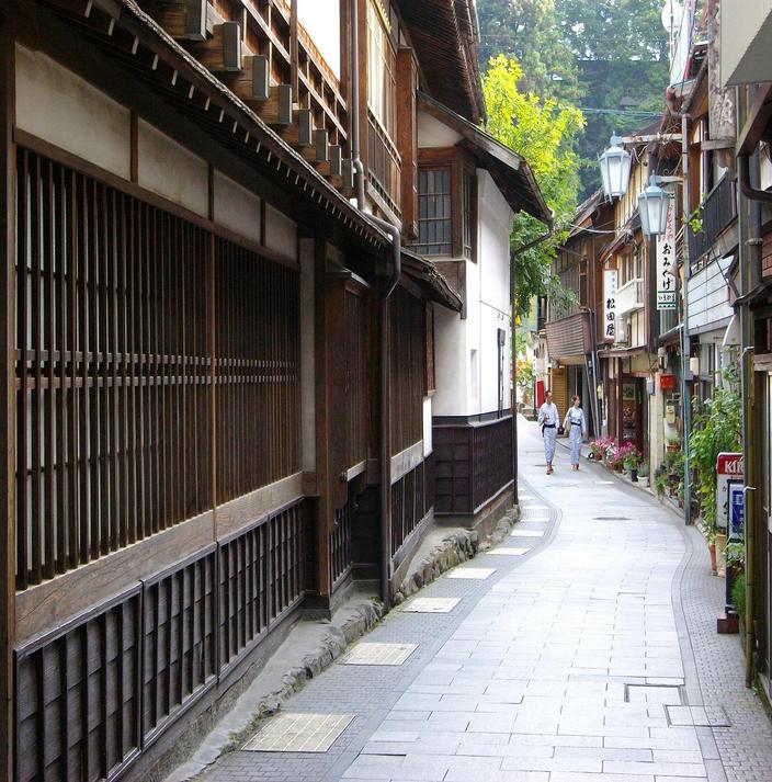 渋温泉の街並み