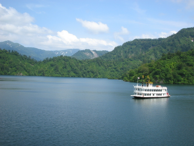 奥只見ファンタジア号