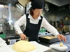 手作りパンを提供しています