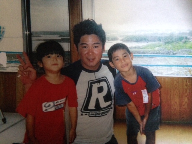 ガレッジセールかわちゃんと2階の部屋にて