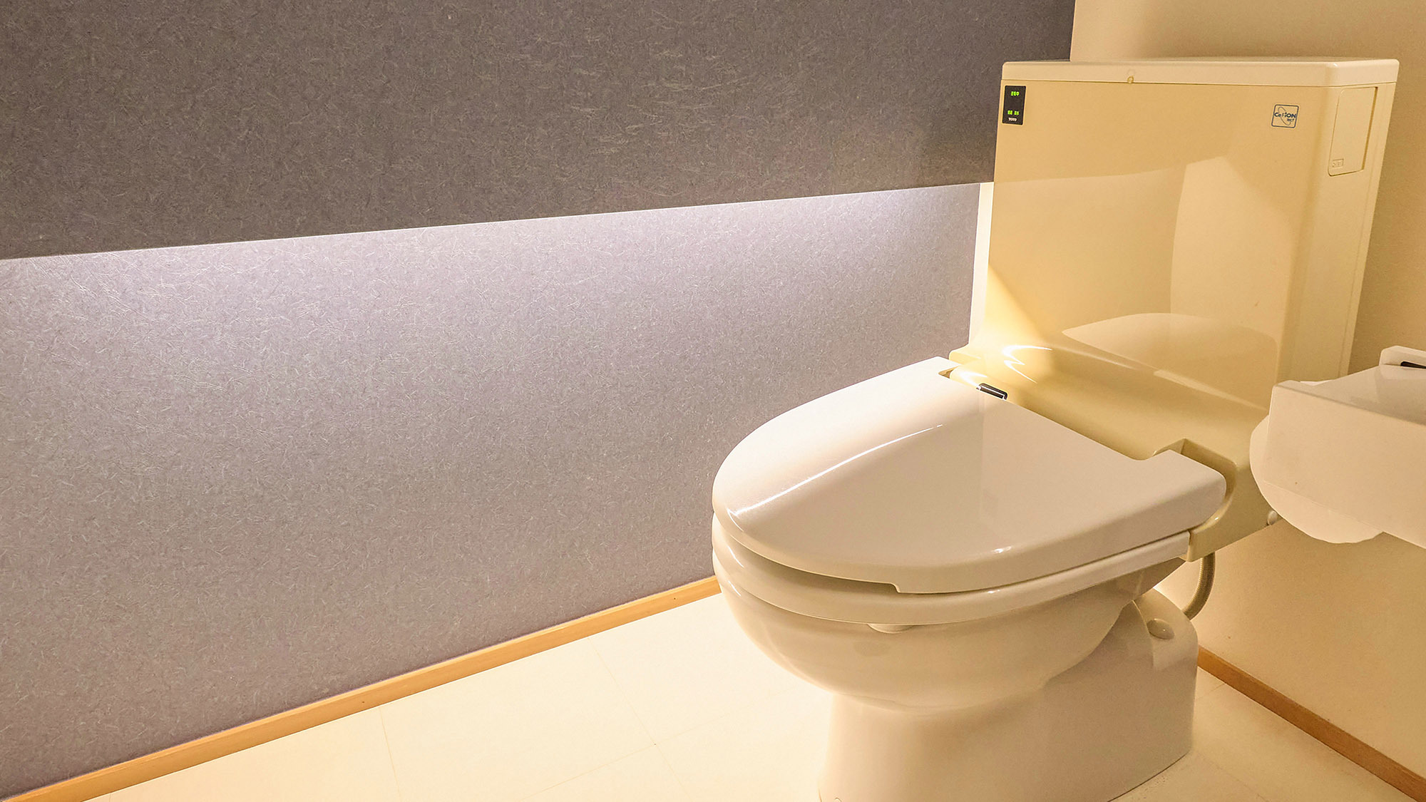 ・【浅葱（あさぎ）】ゆとりあるお手洗いスペース。清潔で安心です