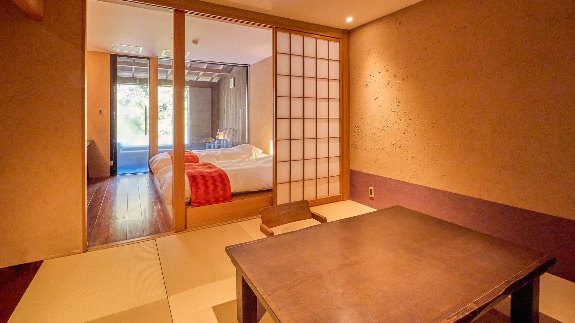 ・【蘇芳（すおう）】8畳和室とツインベッドルーム、半露天風呂付のお部屋です