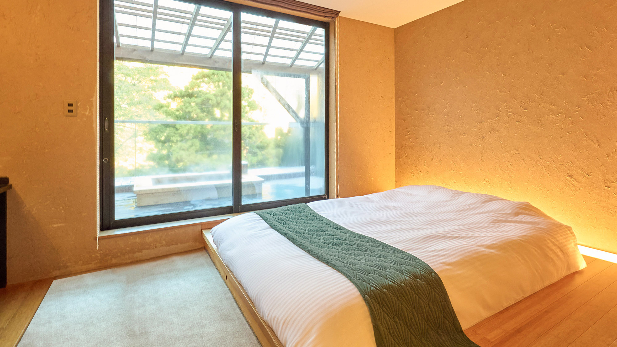 ・【萌黄（もえぎ）】温泉をじっくり楽しんだ後はベッドや和室でゆったりとお寛ぎください