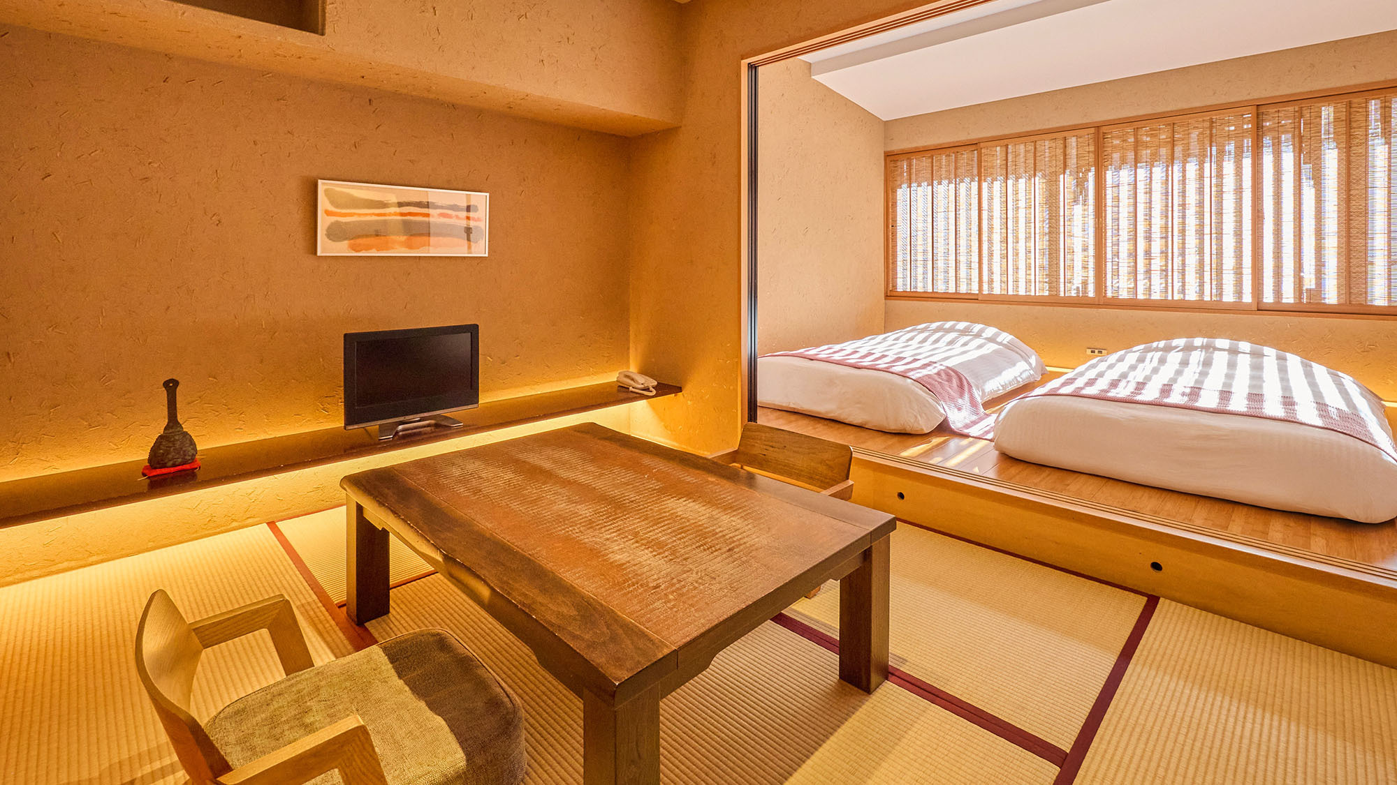 ・【？？猩猩（しょうじょう）】6畳和室とツインのベッドルームをあつらえたお部屋です