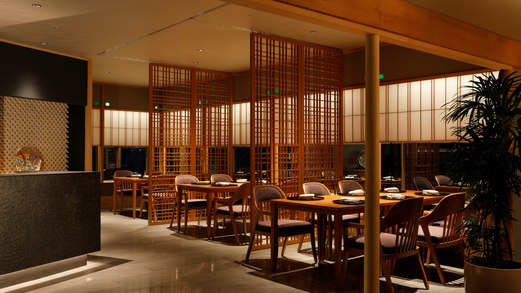 6階日本料理「弁慶」ホール席