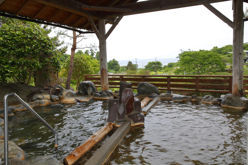 男性大浴場「錦の湯」露天風呂