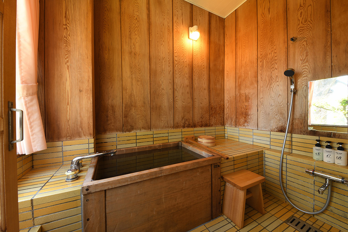 スウィートルーム檜風呂