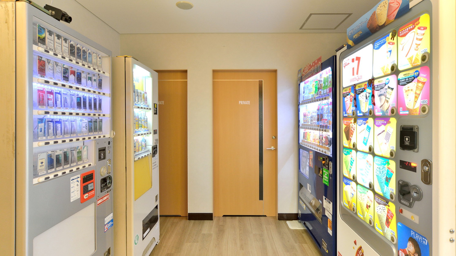 アルコールもジュースも館内でゲット！だからラクラク