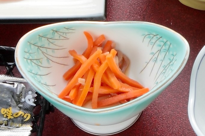 女将手作りの郷土料理イカにんじん（朝食）   