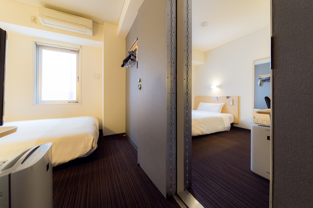 Super Hotel Osaka Chikatesu Tanimachi-4Chome Super Hotel Osaka Chikatesu Tanimachi-4Chome is a popular choice amongst travelers in Osaka, whether exploring or just passing through. Both business travelers and tourists can enjoy the propertys fa