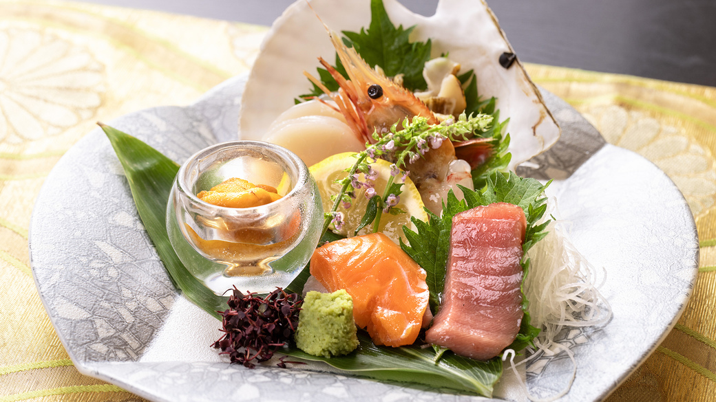 見た目にも美しい”;海鮮のお造り”;豪華なラインナップで心もお腹も満足