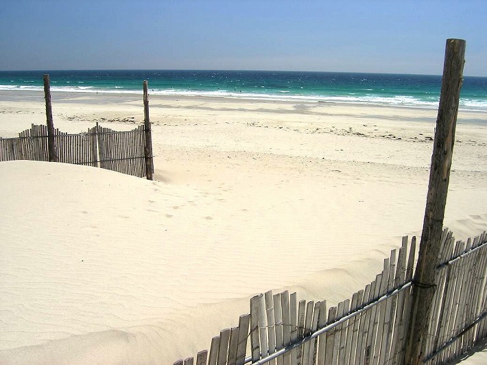 白浜！青い海と白い砂のコントラスト 