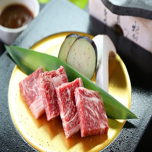 【単品メニュー】黒毛和牛溶岩焼き 自家製ソース 