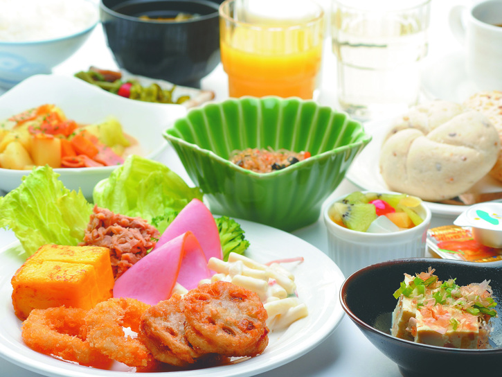 朝食バイキング