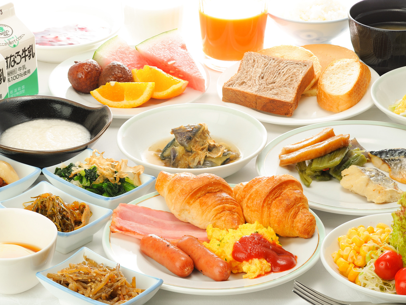 朝食バイキング