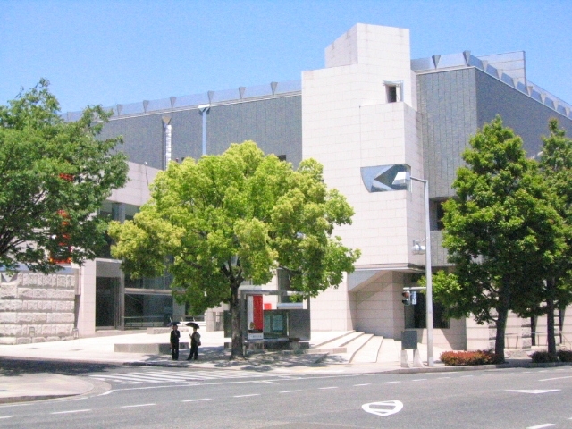 岡山県立美術館