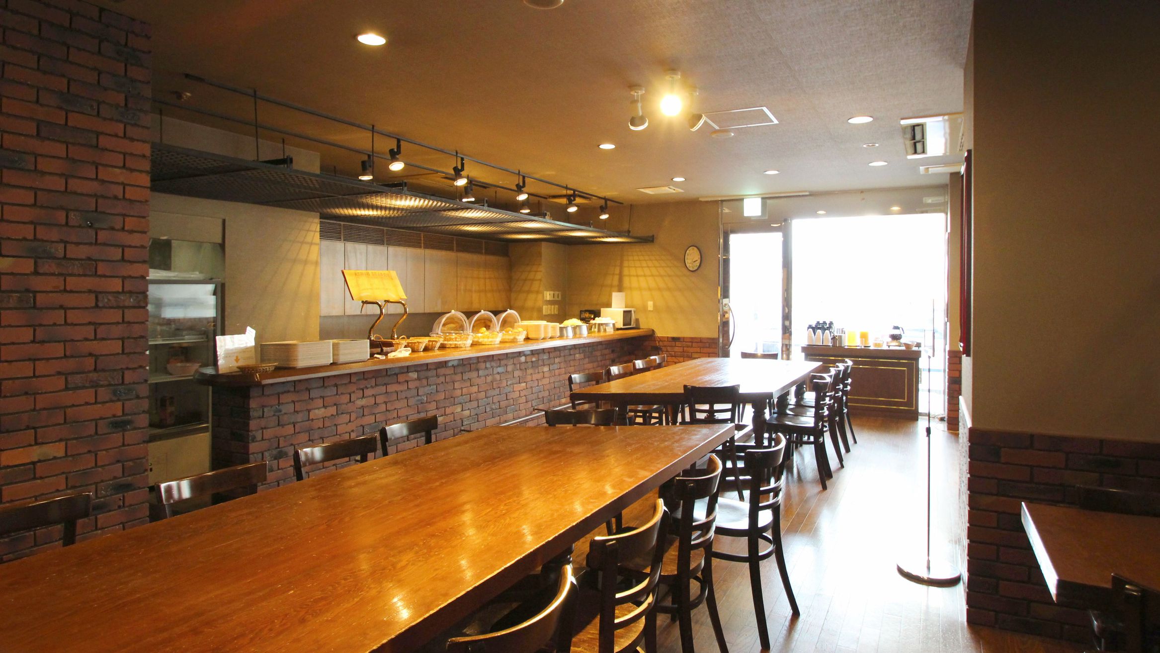 1F軽朝食会場「バーデン・バーデン」