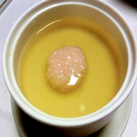 滑らかな舌触りが嬉しい茶碗蒸し（一例）