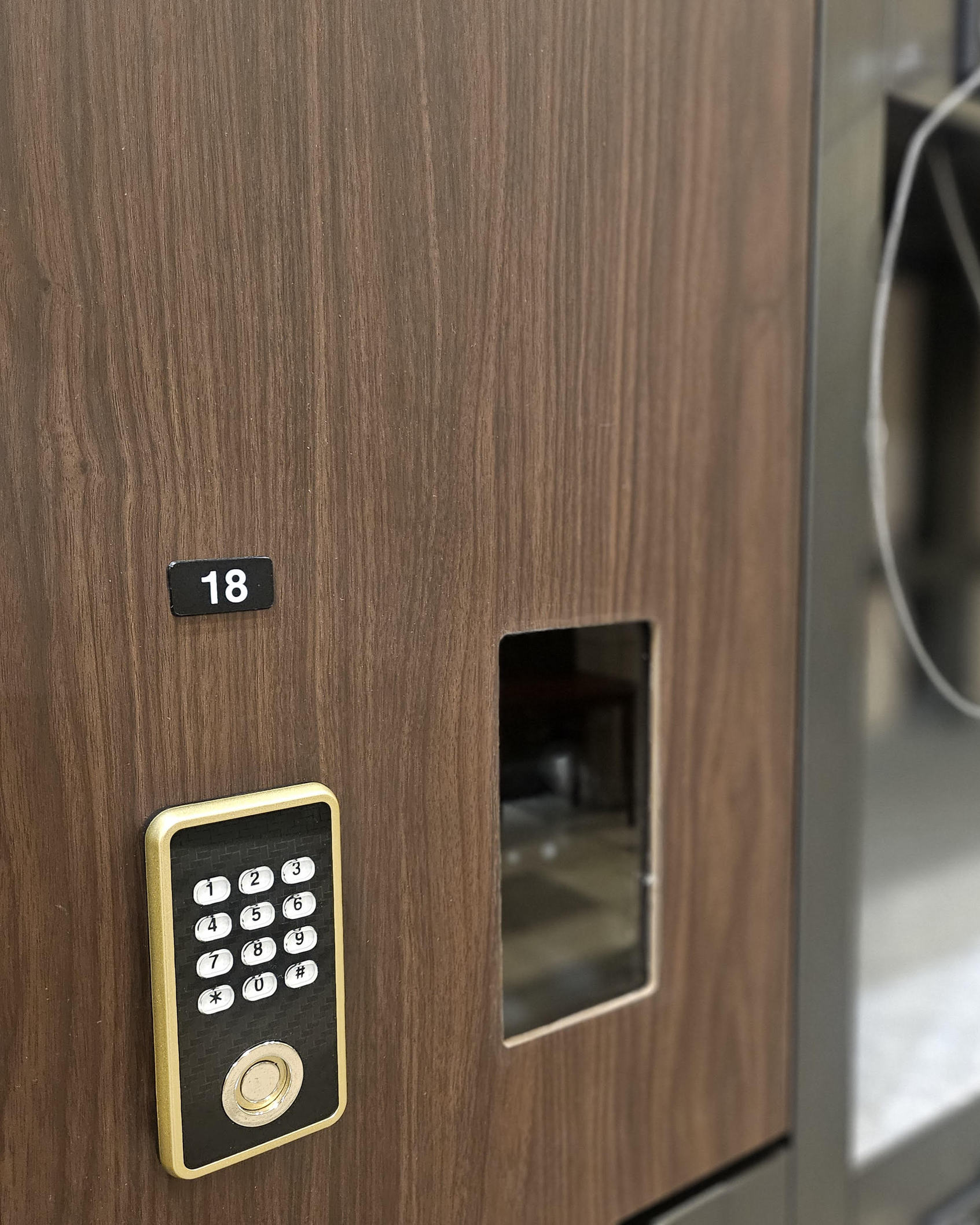 セルフロッカー