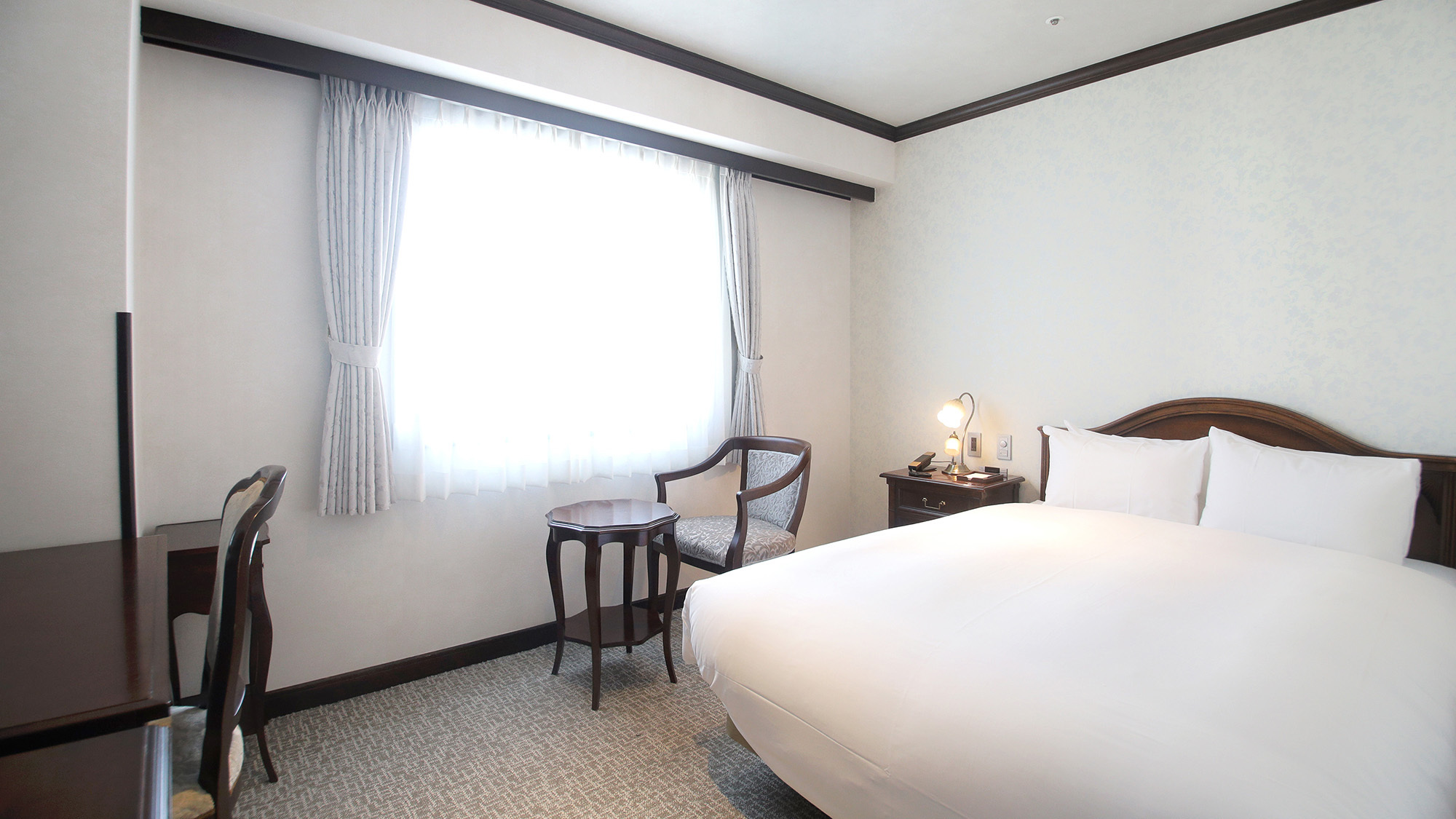 【９階 フロアーカラー：濃い木目調】セミダブル（PIENA Classic）（一例）