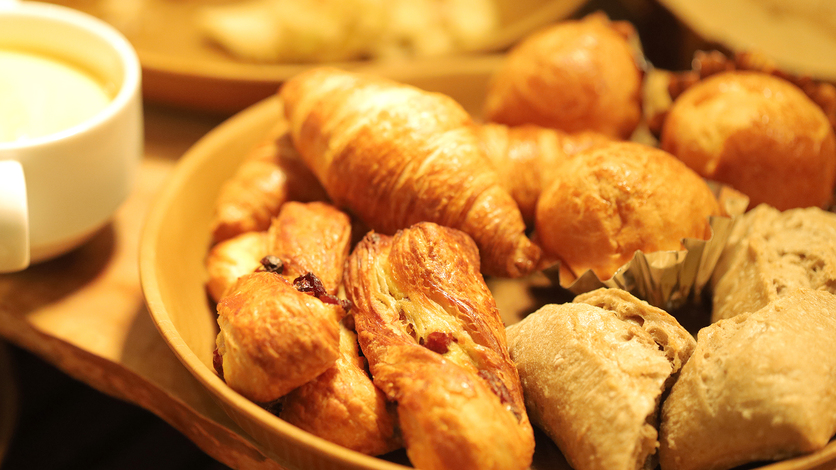 朝食ビュッフェ（一例）