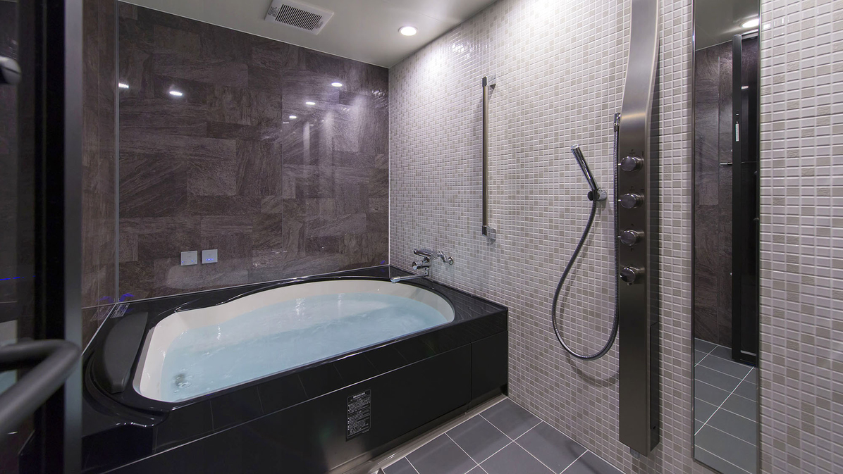 ロイヤルスイート1002号室浴室（一例）