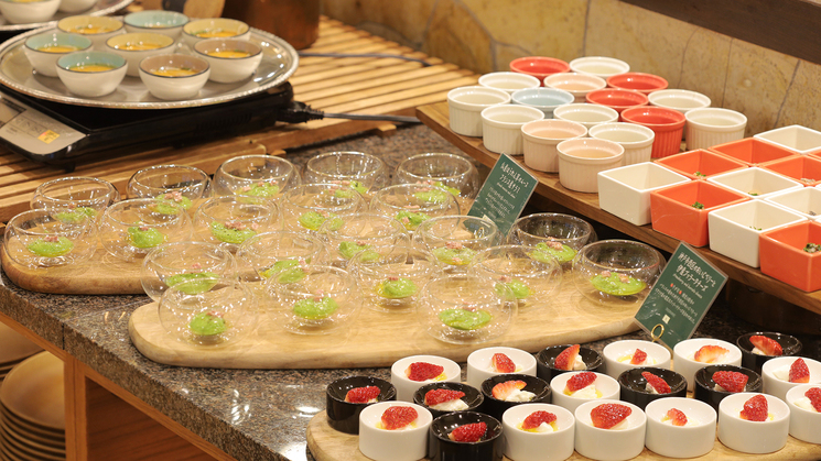 朝食ビュッフェ（一例）