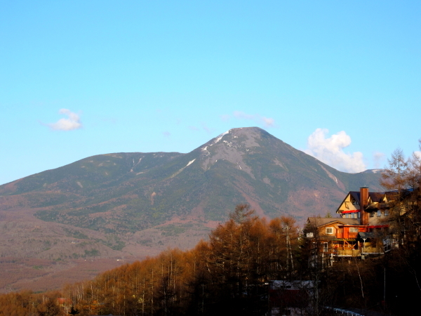 蓼科山と山岳ホテル