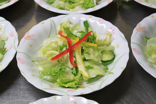 メインディナーサラダ例