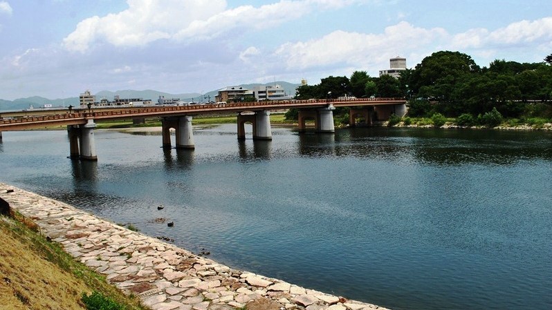 鶴見橋