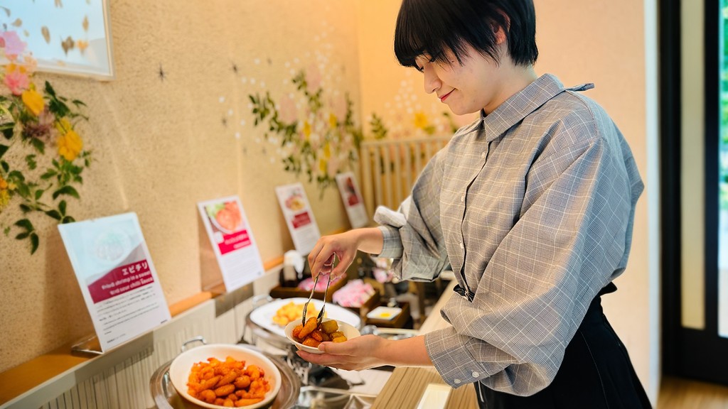 約30種類の朝食バイキングあたたかいご飯をお腹いっぱいどうぞ♪