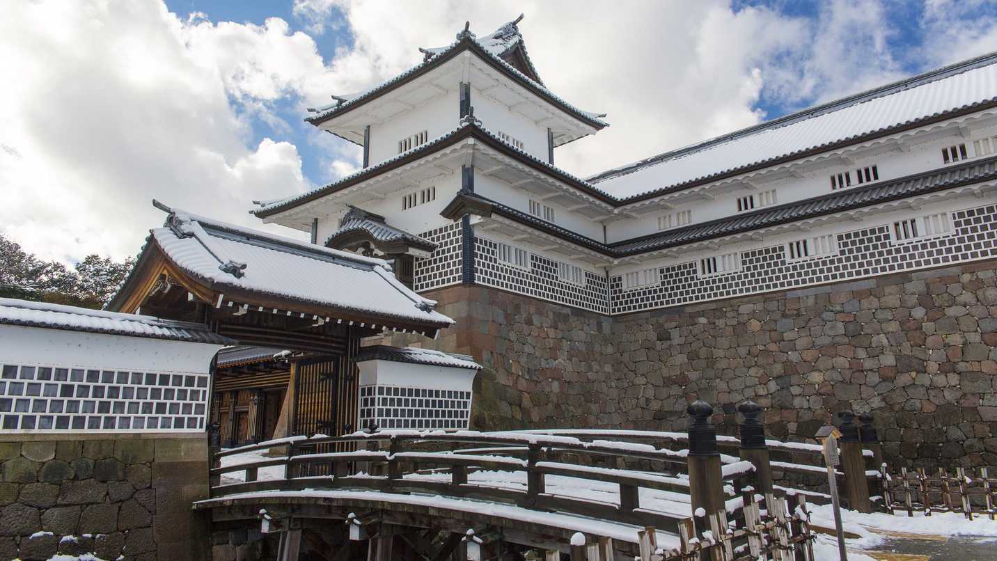 金沢城（冬）