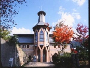 おぼろ月夜の館