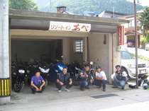 《屋根付ガレージ》ツーリングに最適！