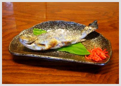 お食事：にじます