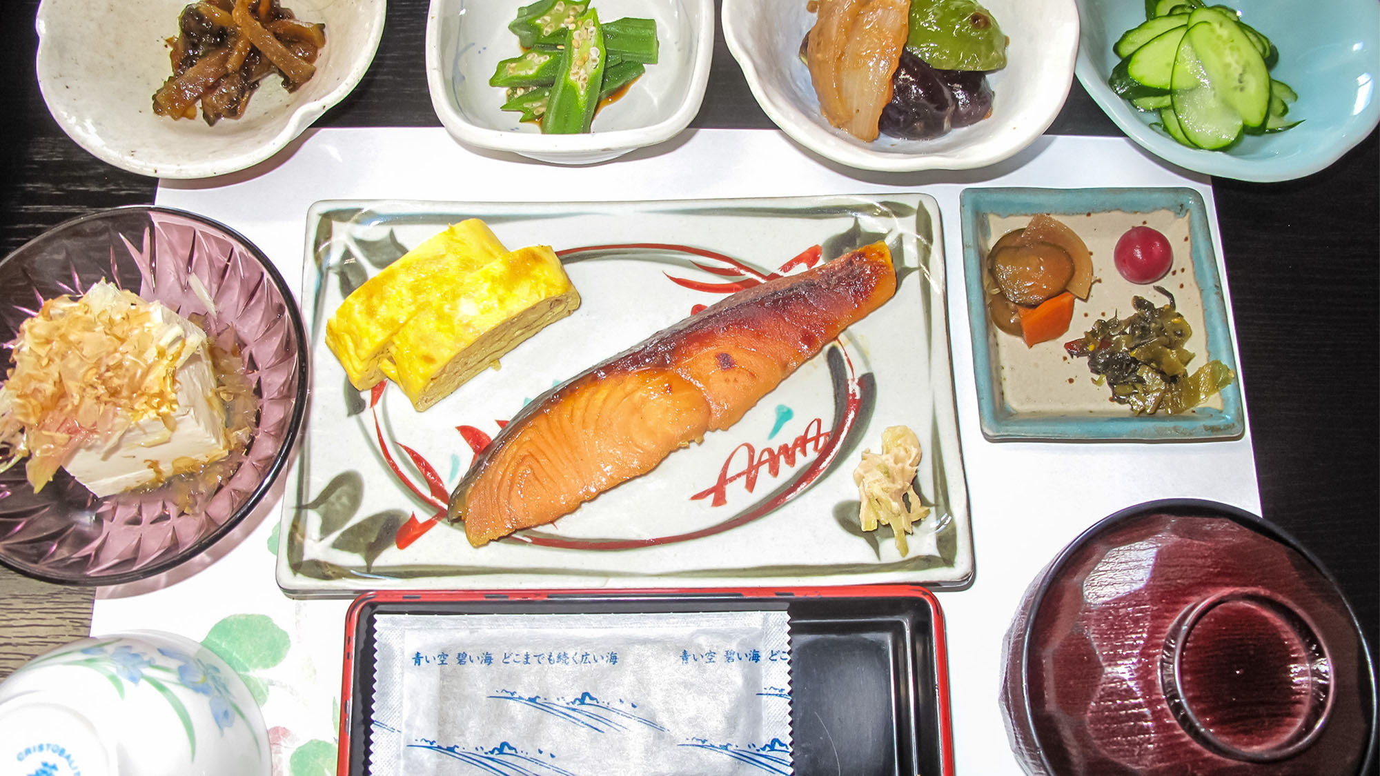 ・地元食材の和朝食で素敵な一日のスタートを