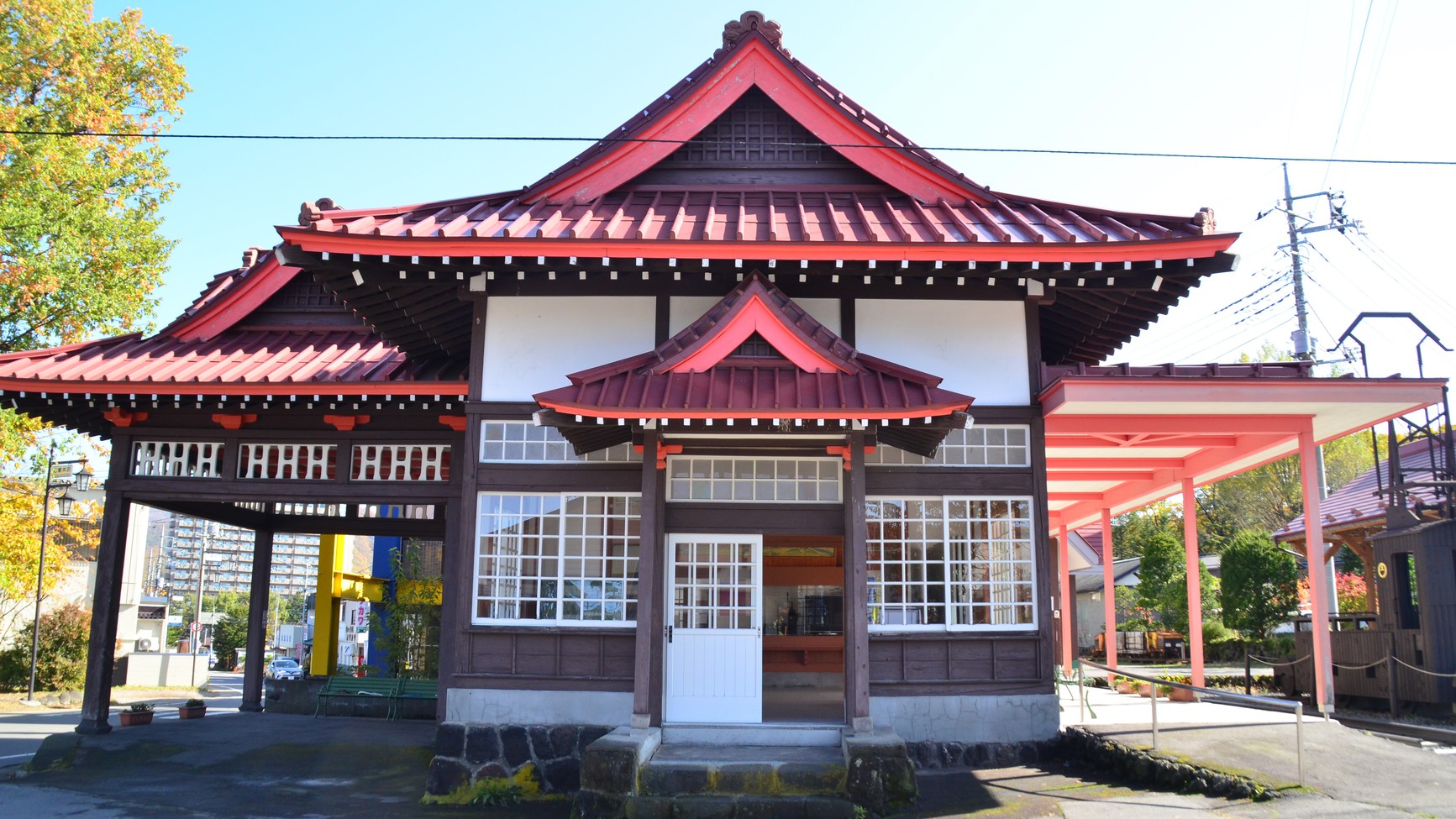 *［旧軽井沢電鉄・北軽井沢駅舎］当館より徒歩約2分！国の有形文化財として指定されている