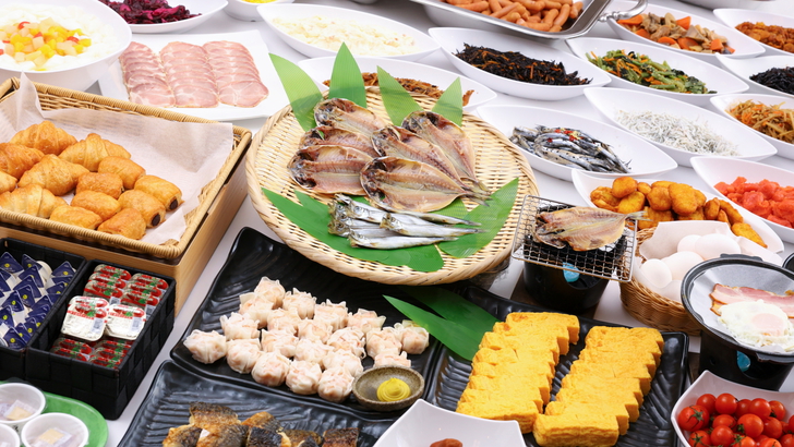 朝食バイキング