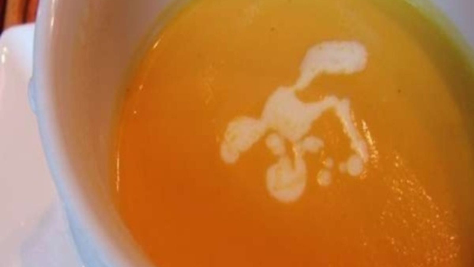 【夕食〜特別料理＝オプション】「とろうまポタージュ」・・・社長が修業時代に学んだレシピ。驚く甘さ！